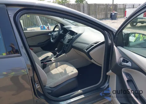 2015 Ford Focus Se z USA, uszkodzony, nr VIN 1FADP3FEXFL339430